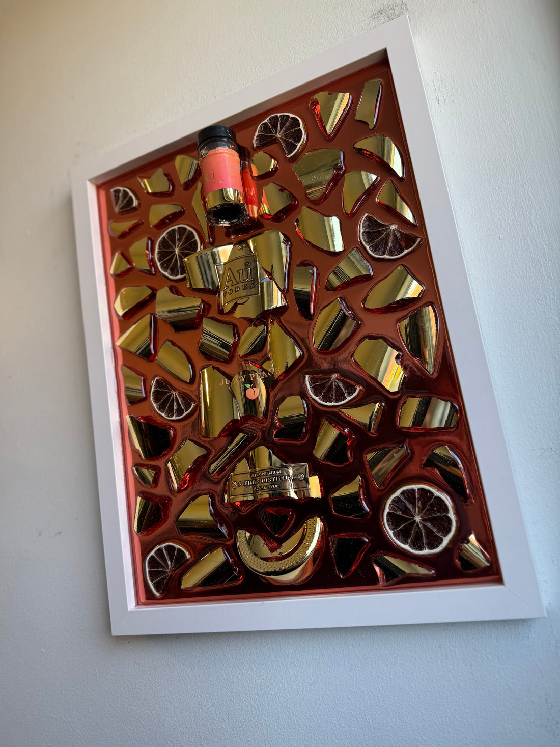 Au VODKA JUICY PEACH Large white frame Resin Art