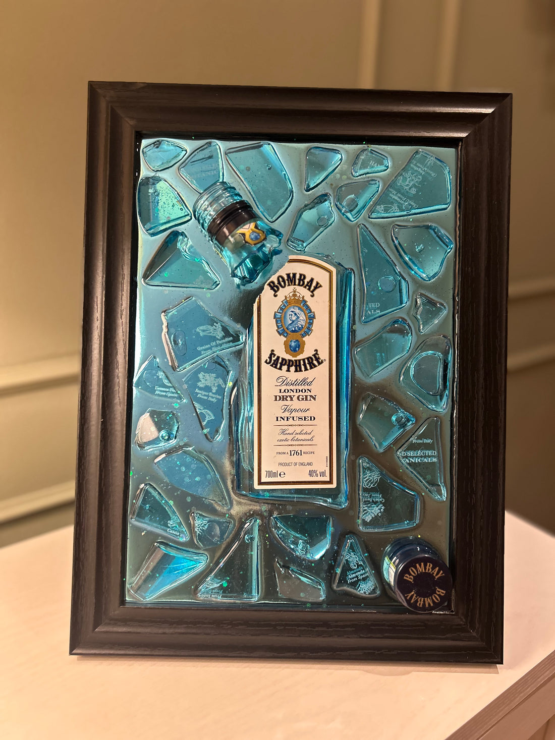 BOMBAY SAPPHIRE Standard Frame Resin Art