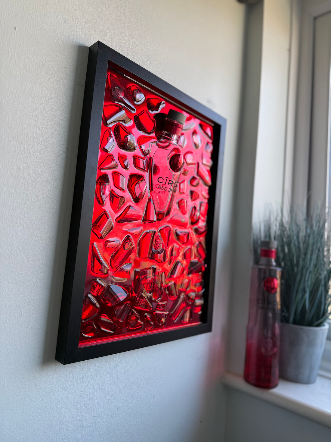 CIROC RED BERRY Large black frame Resin Art