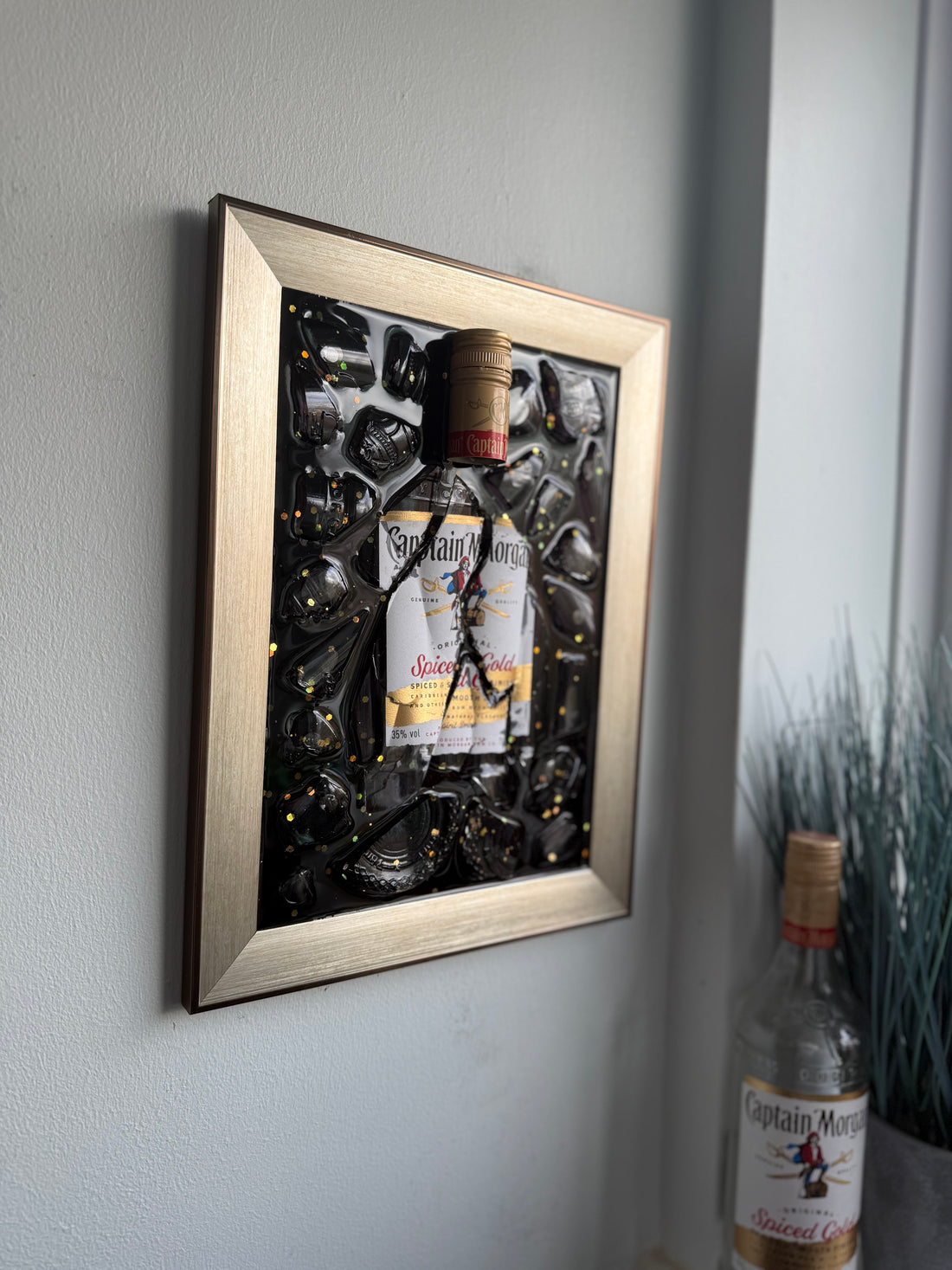 Captain Morgan Standard gold frame Resin Art