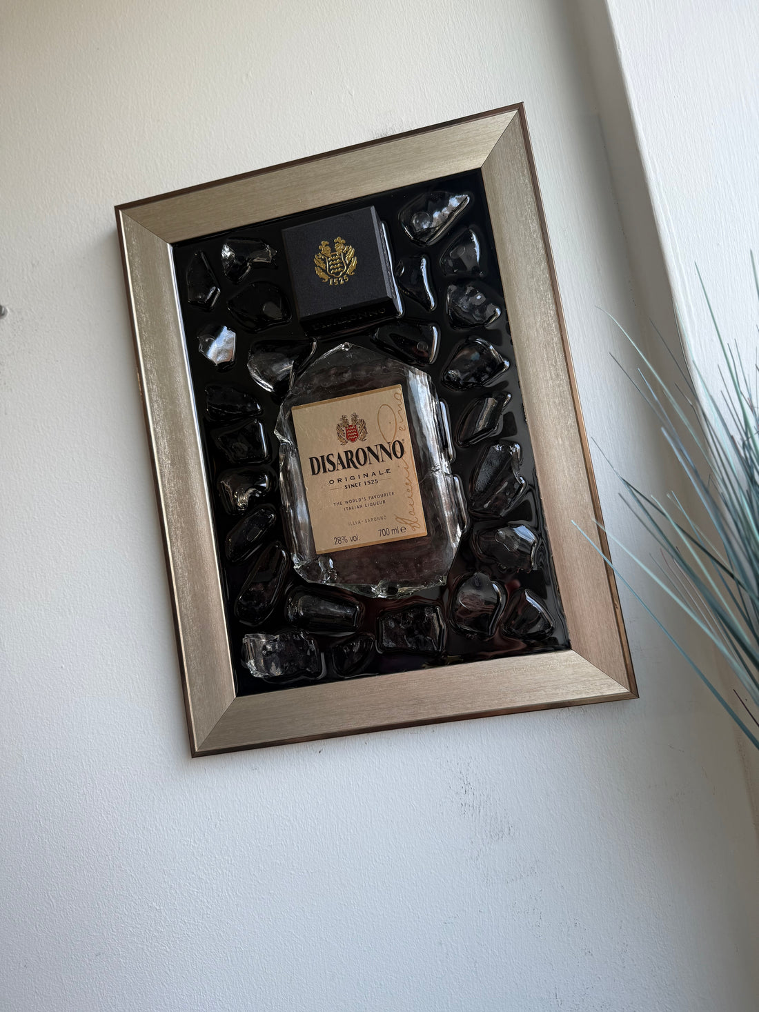 DISARONNO Standard Gold Frame Resin Art