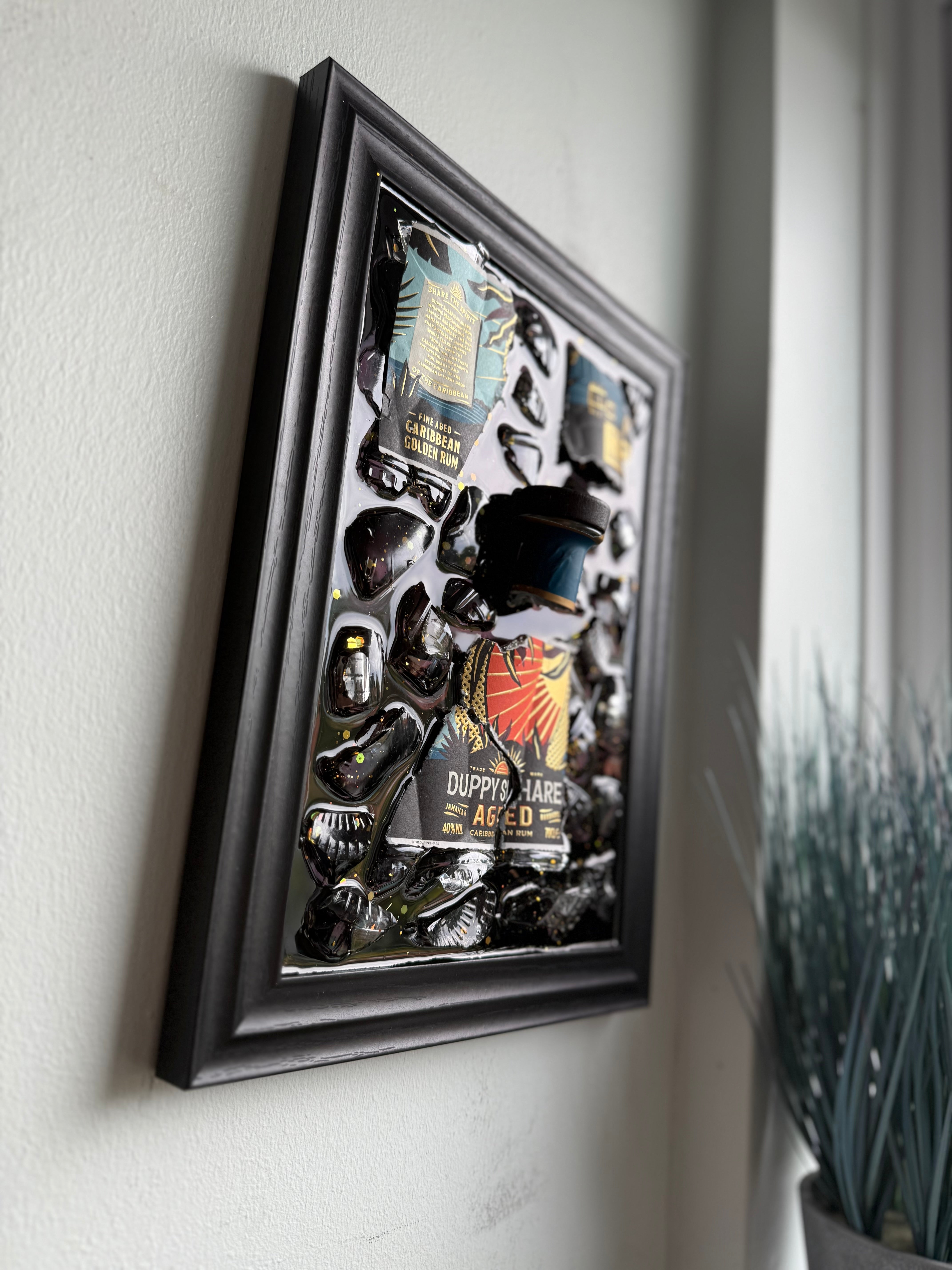 DUPPY SHARE Standard Frame Resin Art