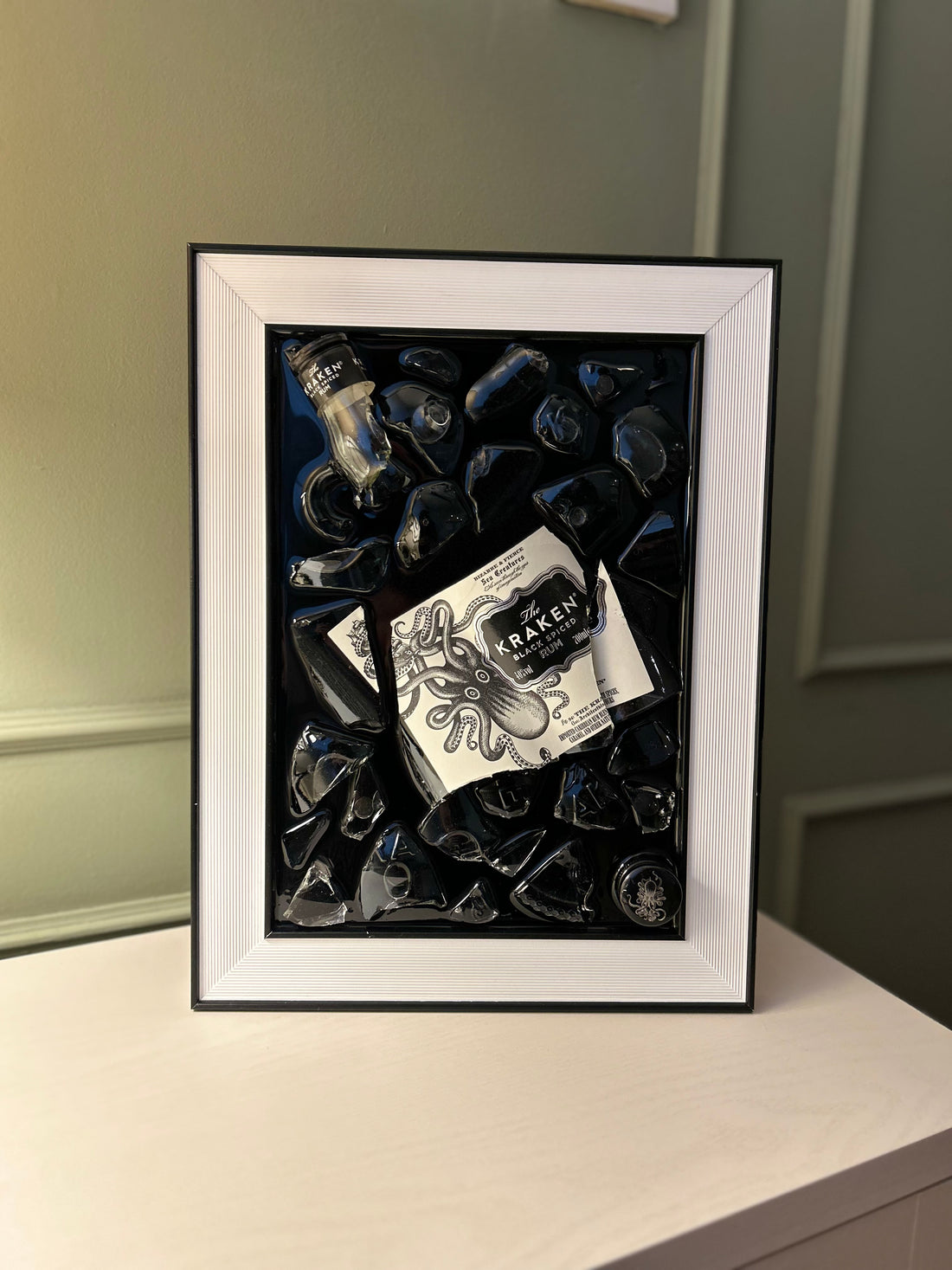 KRAKEN A4 Frame Resin Art