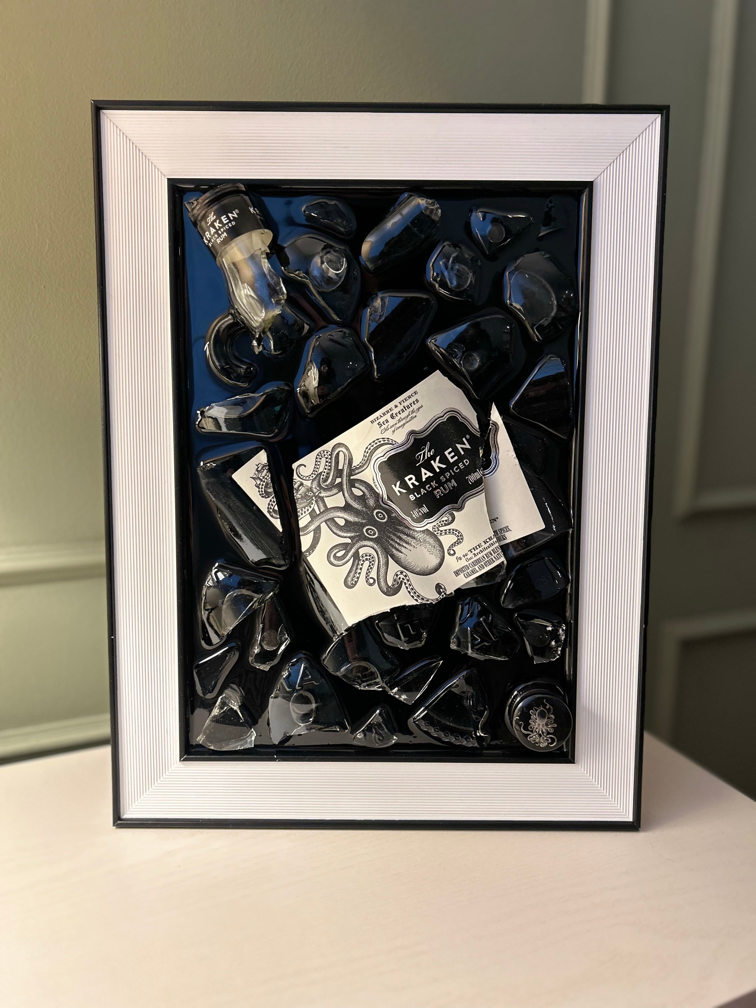 KRAKEN A4 Frame Resin Art