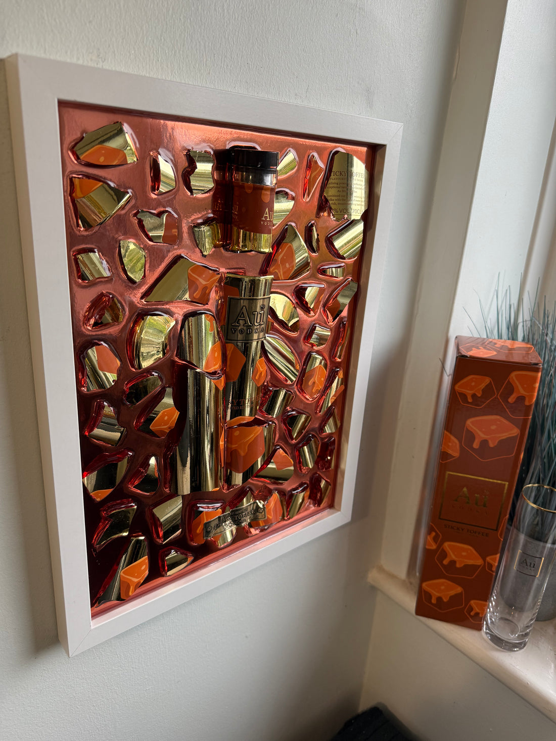 Limited edition Au Sticky Toffee White Large Frame Resin Art