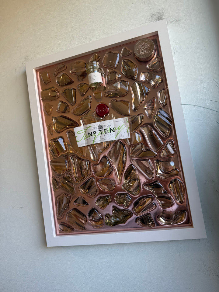 N° TEN TANQUERAY Large White Frame Resin Art