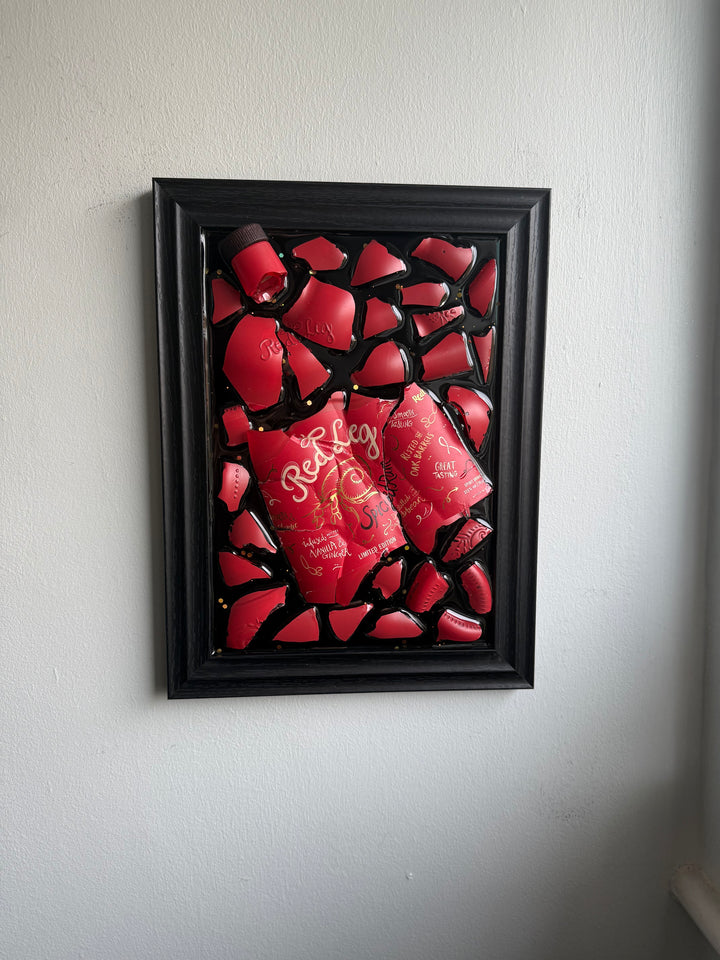 RED LEG RUM Standard frame Resin Art