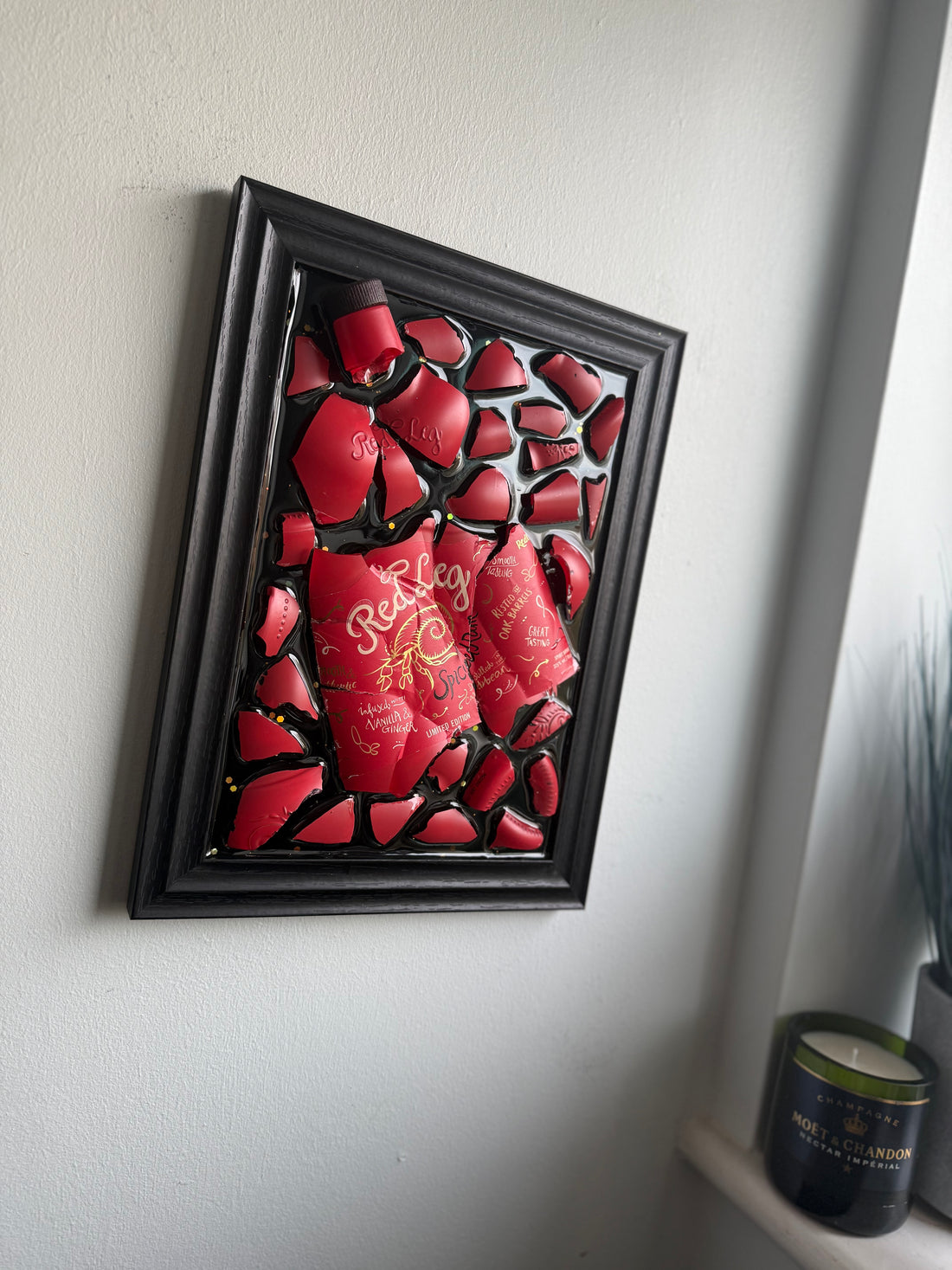 RED LEG RUM Standard frame Resin Art