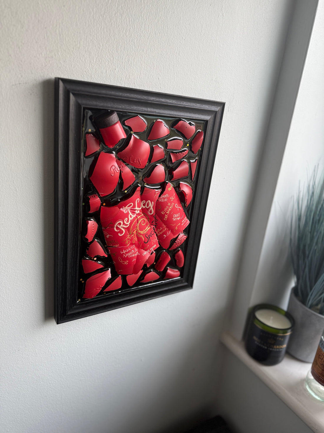 RED LEG RUM Standard frame Resin Art