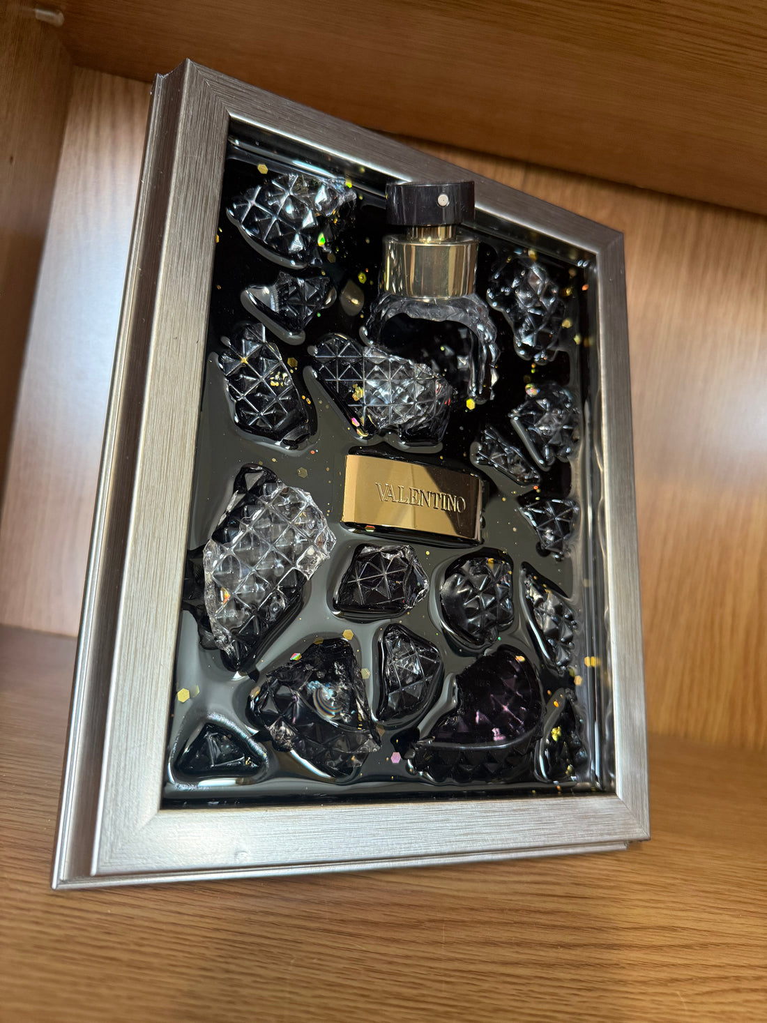 VALENTINO GOLD Aftershave Frame Resin Art