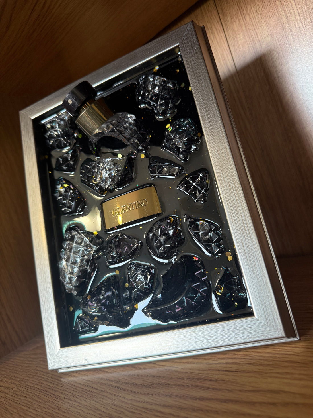 VALENTINO GOLD Aftershave Frame Resin Art