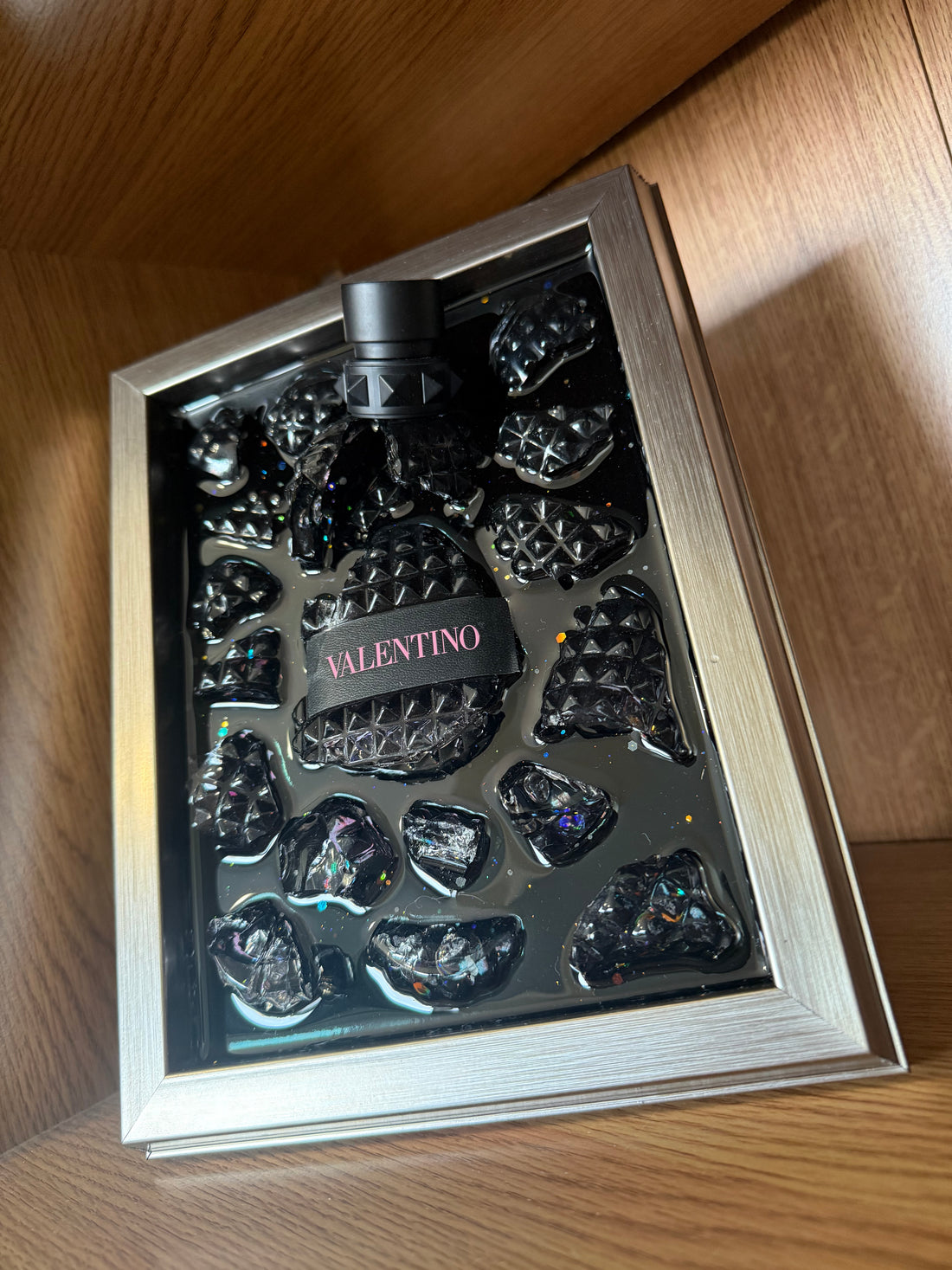 VALENTINO PINK Aftershave Frame Resin Art