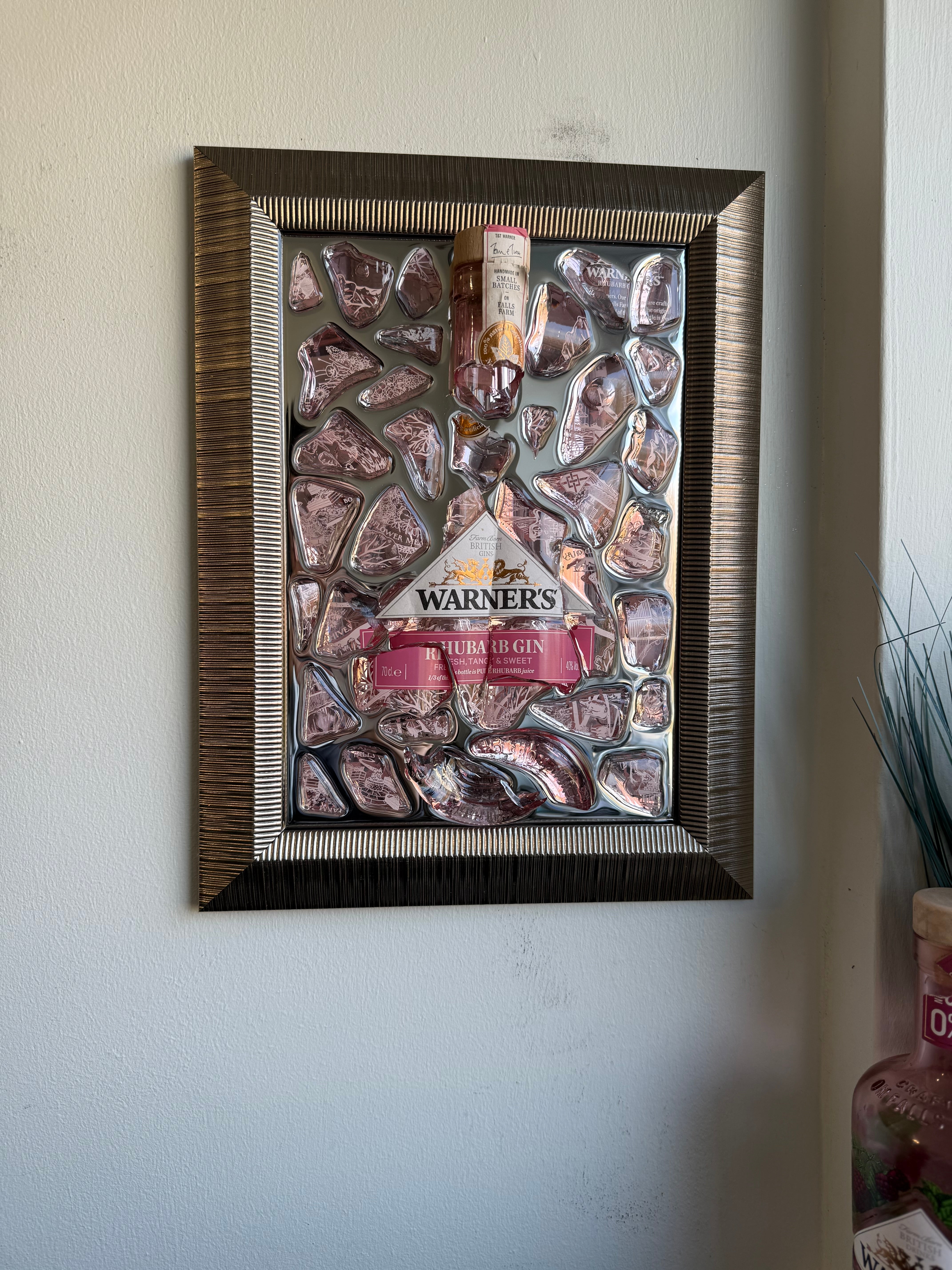 WARNER'S GIN Mirror Frame Resin Art