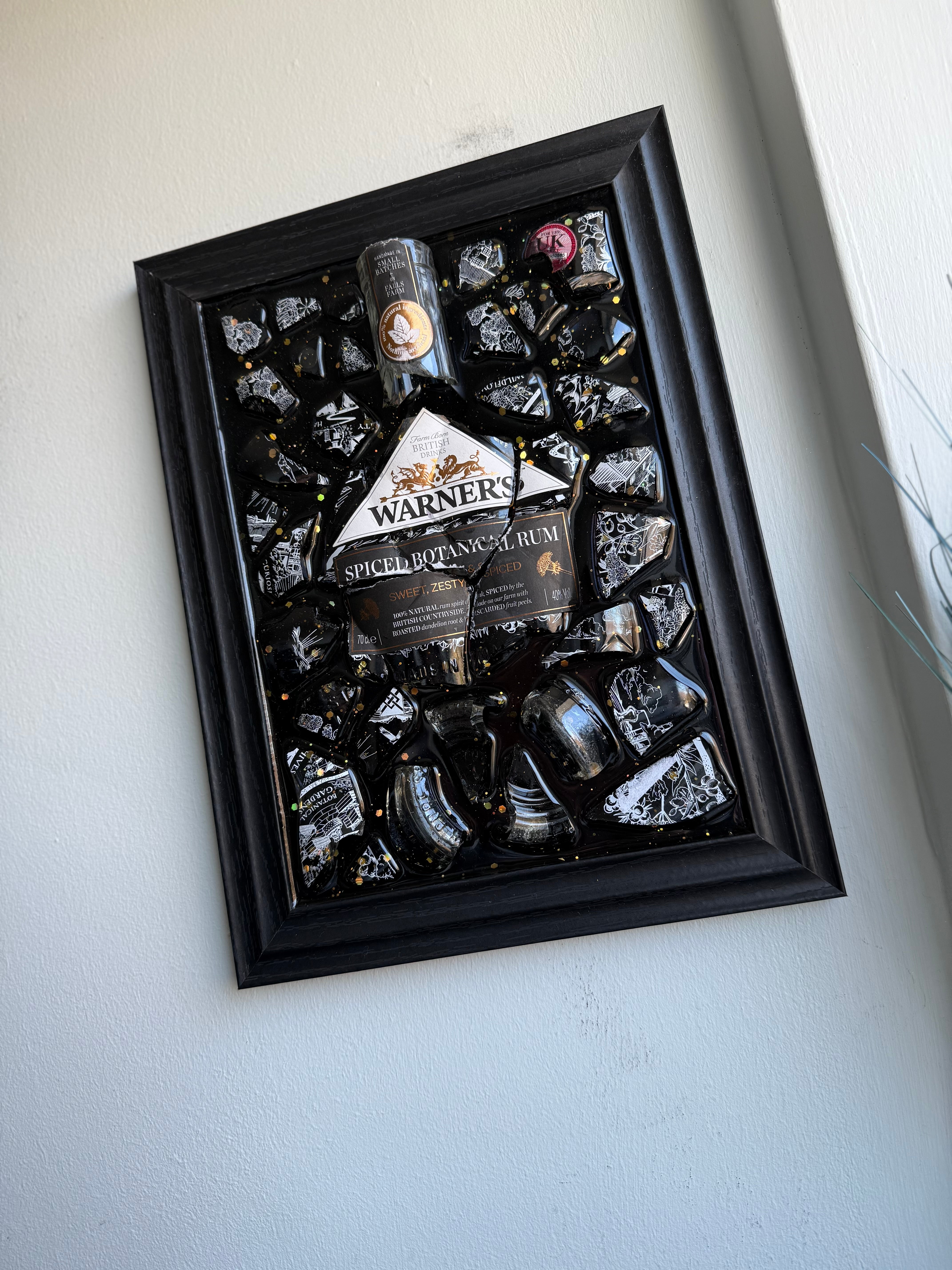 WARNER'S RUM Standard frame Resin Art